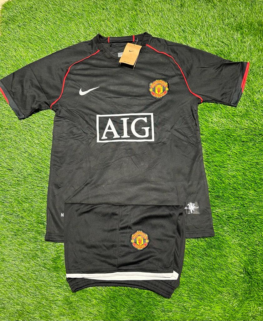 Manchester United Away Retro 07-08 Kit