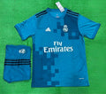 Real Madrid Third Retro 17-18 Kit